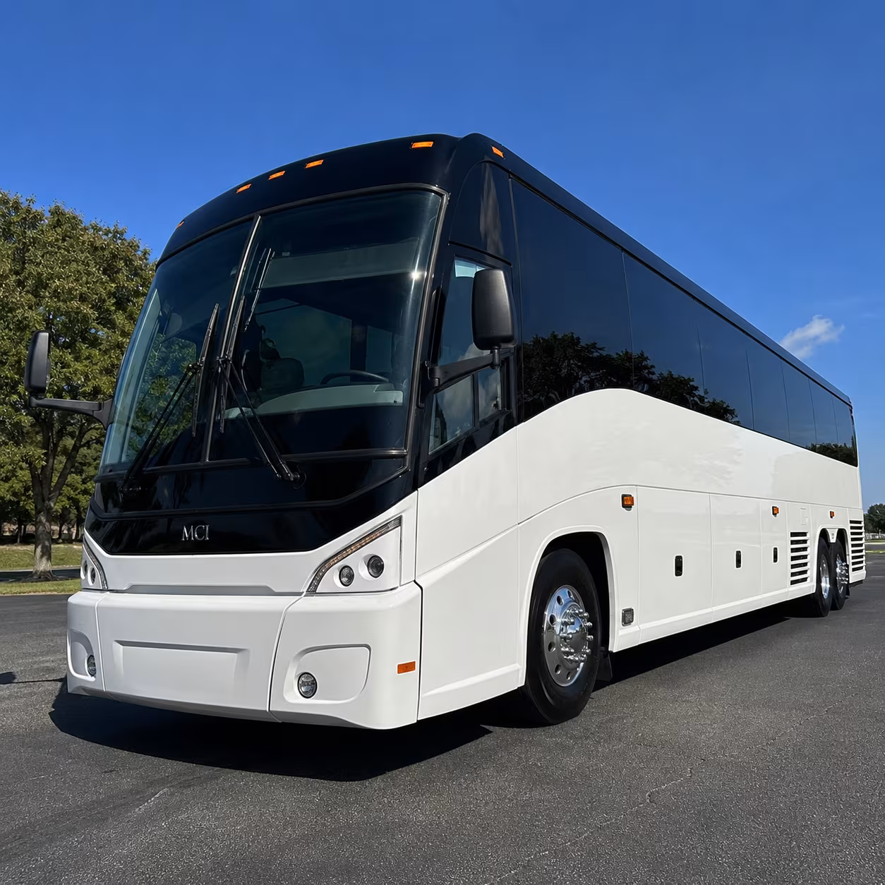 festival weekend buses for hot august nights and street vibrations