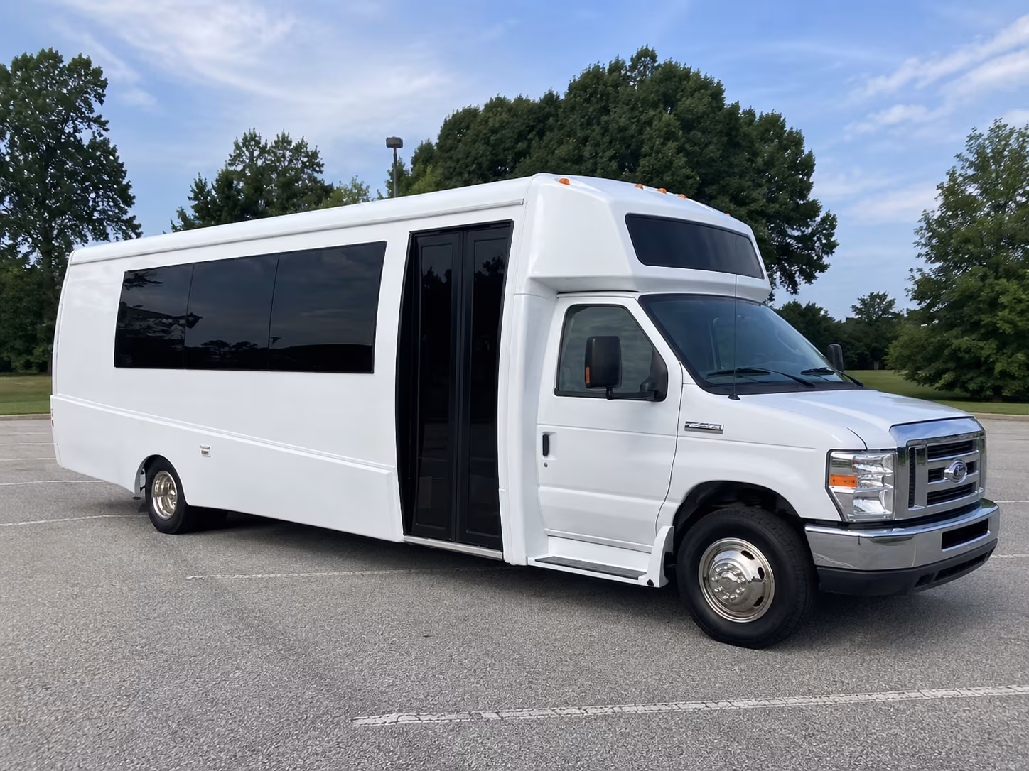 sparks 18 passenger party bus
